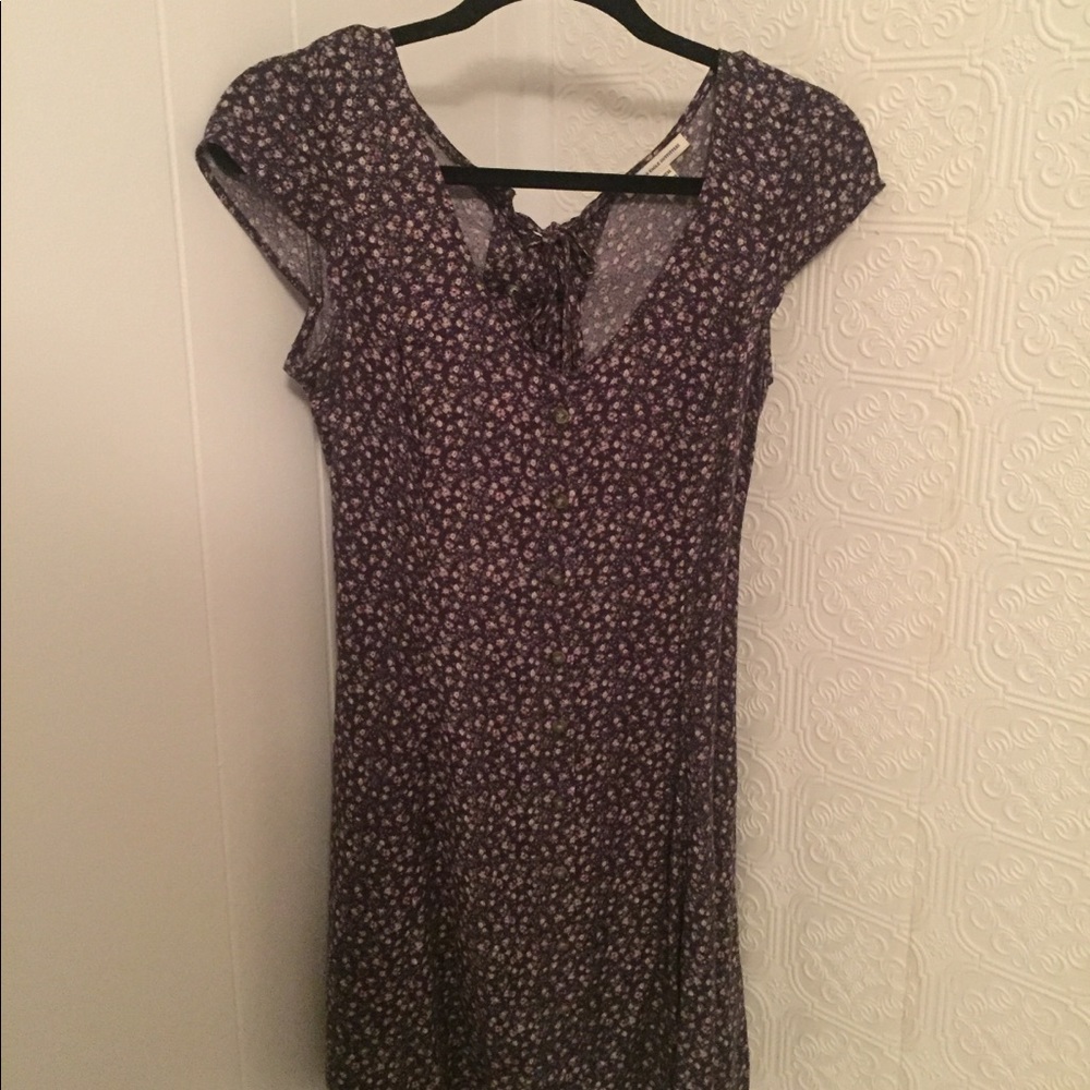 American Eagle Dress - Floral & Keyhole Back